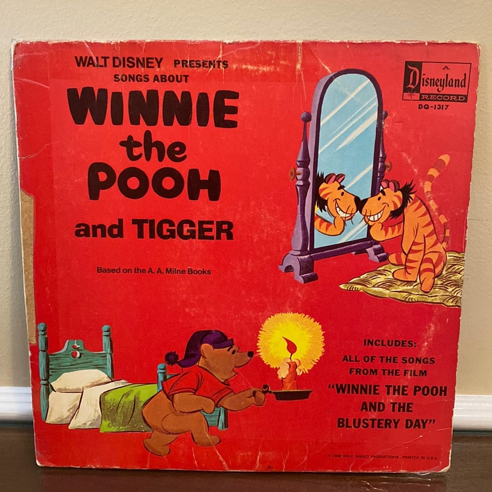 Disneyland Record - Winnie the Pooh and Tigger